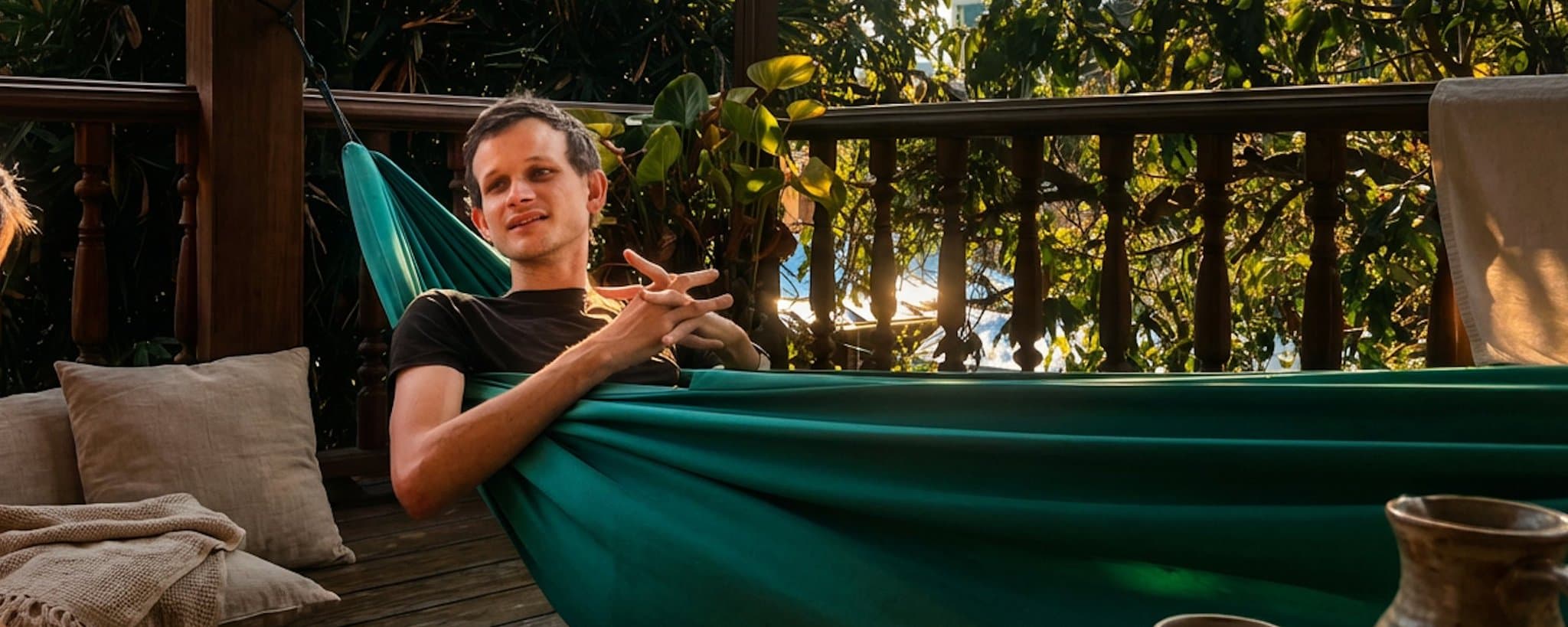 再访 Vitalik ：拒绝 Crypto 末日剧本，做对抗 AI 极权的最后防线